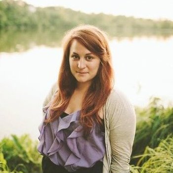 Headshot of blogger Katherine Hysmith of The Young Austinian