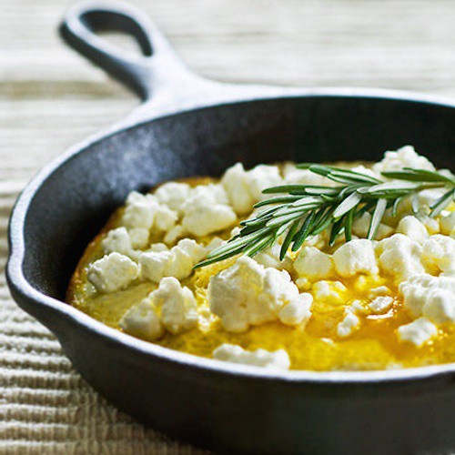 Photographer Ekaterina Smirnova portfolio shot of popcorn soup in skillet with rosemary