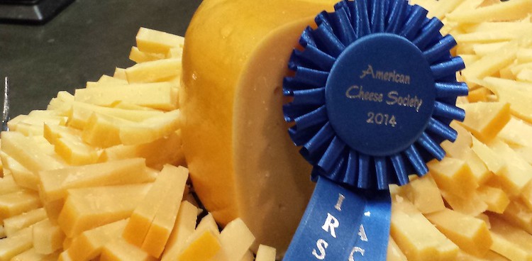Fair Oaks Farm Aged Gouda with an ACS blue ribbon at the 2014 awards