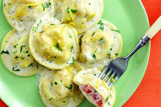 Smoked Salmon and Goat Cheese Tortellini with Lemon Pepper Sauce