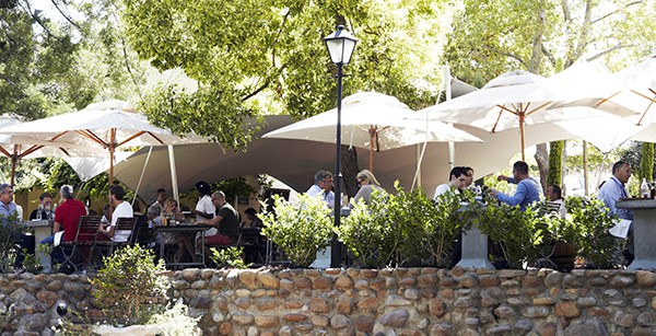 Al fresco dining at Terroir. Photo courtesy of Terroir