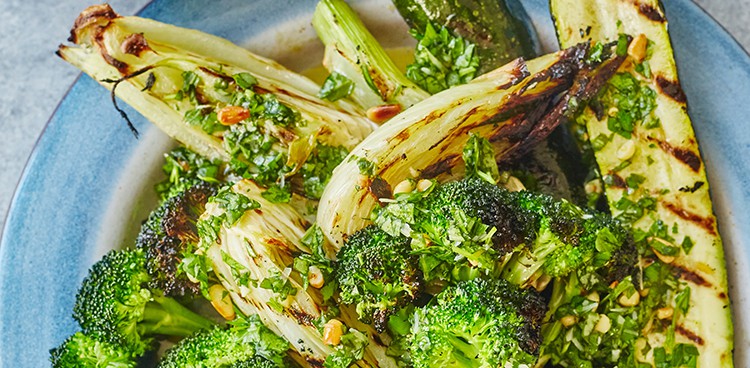 grilled vegetables with parsley-basil pesto
