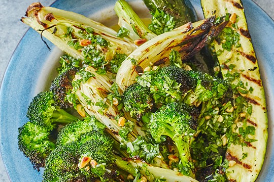 grilled vegetables with parsley-basil pesto