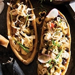huaraches con nopales y frijoles de olla